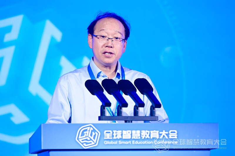 全球智慧教育大会：网龙发布“最美颗粒”(图2)