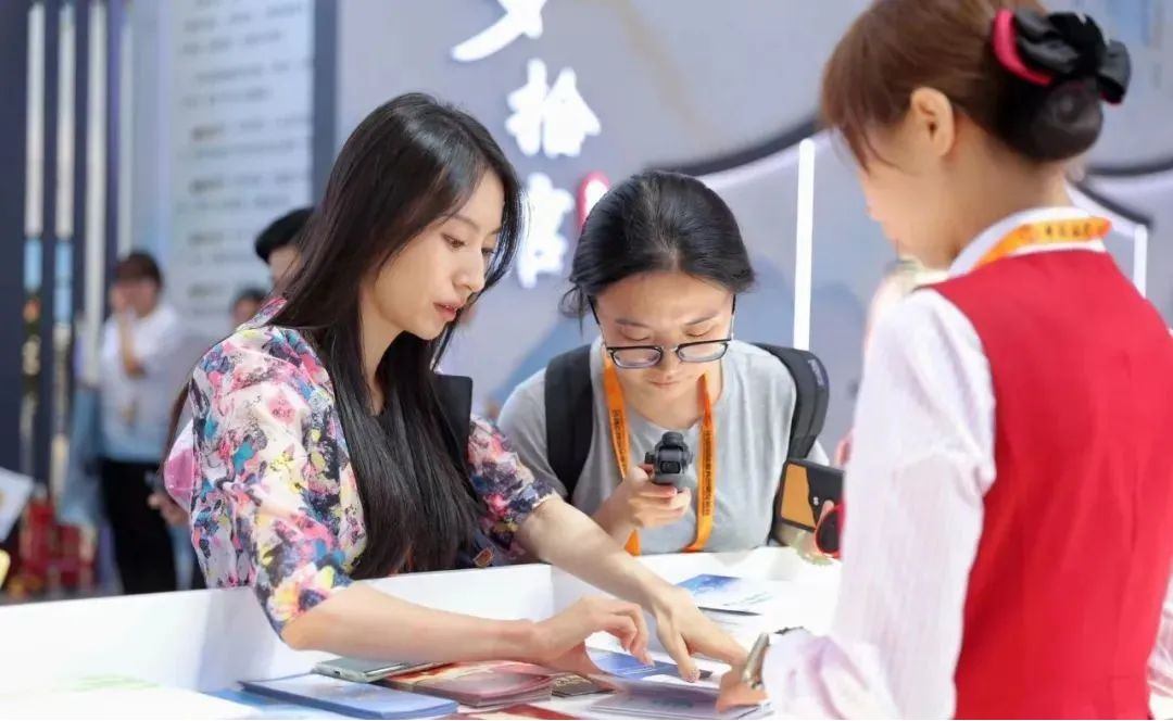 九游娱乐文化：奋力做好“五篇大文章”华夏银行亮相“2024年中国国际服务贸易交易会”(图7)