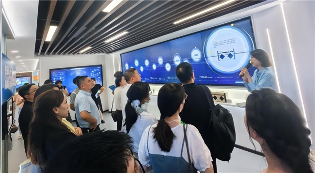 合肥经开区举办2024年“智慧徽师成长计划”第一期信息化领导力专题培训(图5)