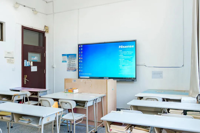 九游娱乐：案例海信商用显示助力青岛大学数字化教学转型升级(图2)
