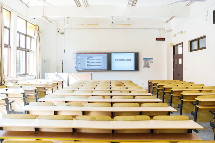九游娱乐：案例海信商用显示助力青岛大学数字化教学转型升级(图3)