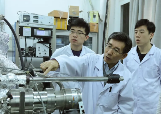 做好量子世界的“笨人”物理学家薛其坤：要十分勤奋且持之以恒(图5)