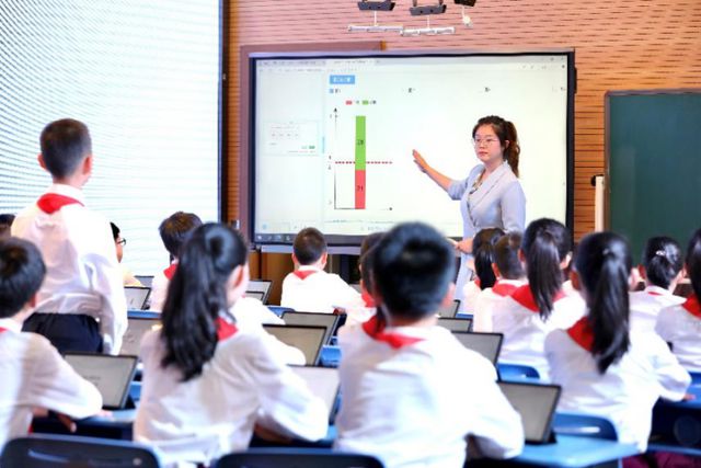【新学年扩优提质】强化数字赋能助力教育教学质量提升(图2)