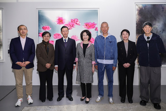 美高梅主办蔡国强AI模型cAI™全球首次个展《c™：灵魂扫描》亮相妈阁塘片区