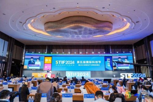 九游娱乐：积极探索业务新模式ABeam荣膺“2024年度数字化转型引领奖”