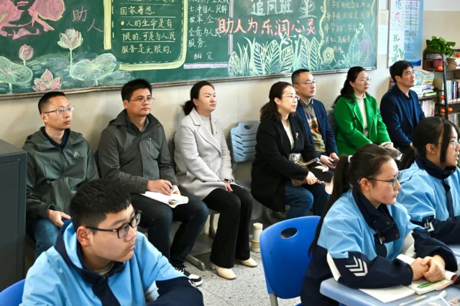 湖北省黄石市黄石港区考察团来到我省肥西县考察智慧教育工作(图3)