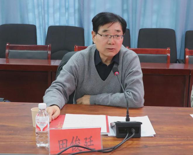 九游娱乐文化：职教数字化转型专项研究河南工作组、省老科协领导一行赴周口调研(图3)