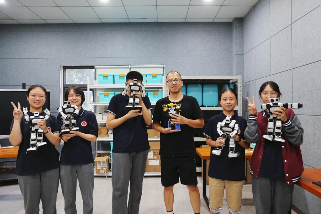 九游娱乐文化：教育数字化变革“先锋实践”：看西部科学城重庆高新区如何用“S2C”重构教育生态(图3)