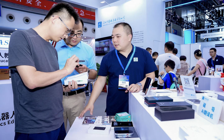 九游娱乐：从“五个一”看华强北的变与不变(图6)
