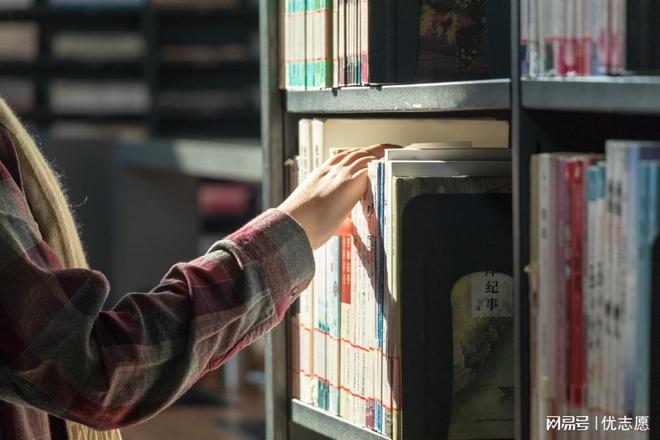 AI狂潮下这些一流高校的AI学院究竟有多牛！(图3)