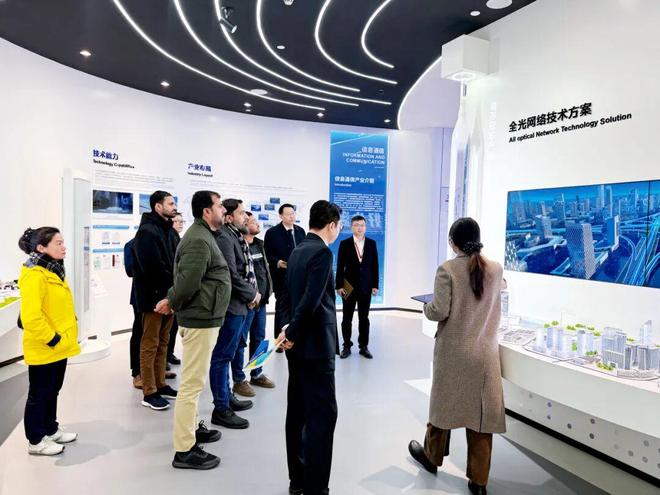 以特色和专业化发展绘就终身教育新图景(图2)