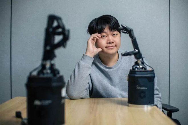 广州00后辍学生硅谷狂揽46亿！(图9)