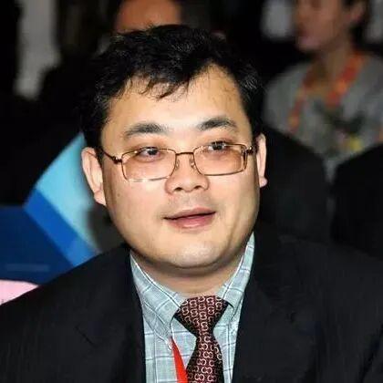 九游娱乐文化：80后福建女首富接班了！(图5)