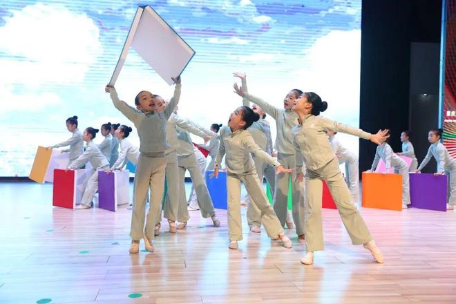 三年深耕智启新程——重庆两江新区名师工作站（室）结业典礼在博雅小学校举行(图2)
