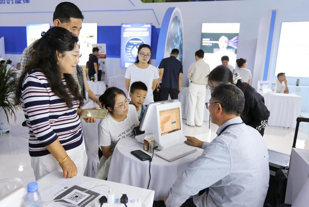 AI遇上医疗健康守护如何注入新活力？(图2)