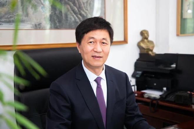 刘长铭卸任陆云泉接棒！京城这所民办校到底有啥来头？