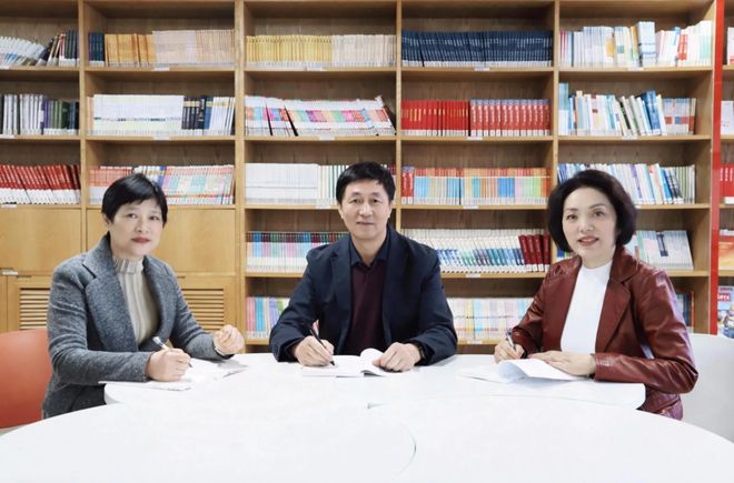 刘长铭卸任陆云泉接棒！京城这所民办校到底有啥来头？(图9)