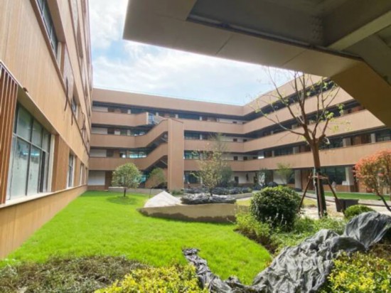 奋进五年教育答卷扩优提质打造公平而有质量的基础教育