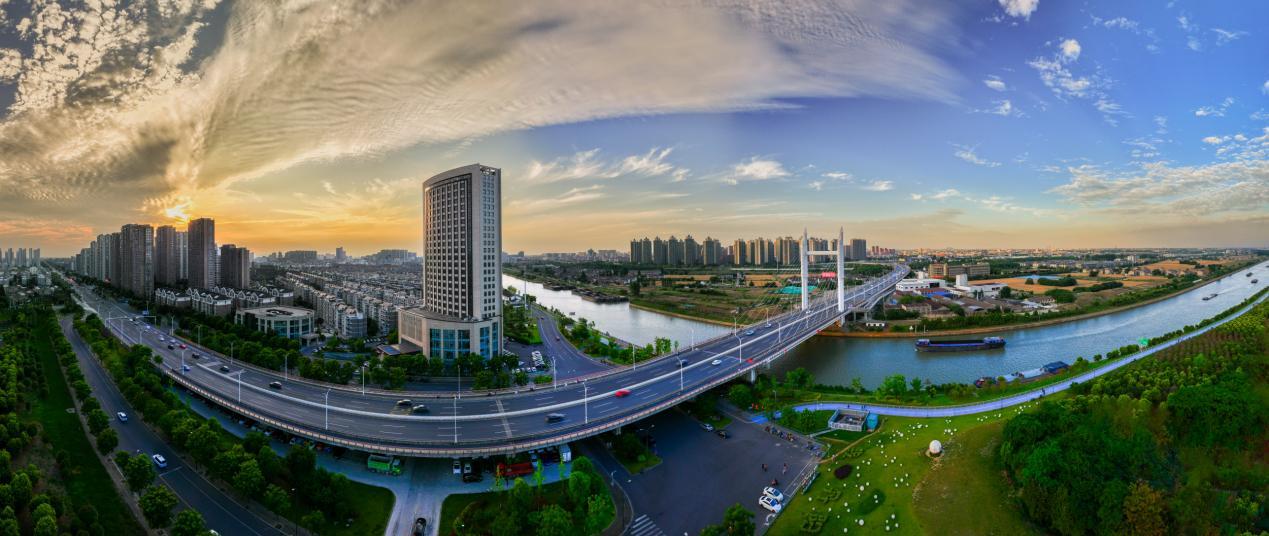 九游娱乐文化：市委书记赴丹阳调研视觉光学产业镇江这场“AI眼镜局”怎么打？